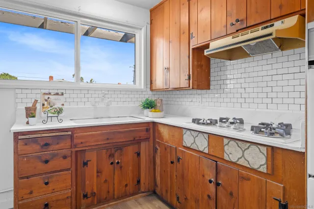 $950,000 | 4972 Ensign Street, San Diego, CA 92117