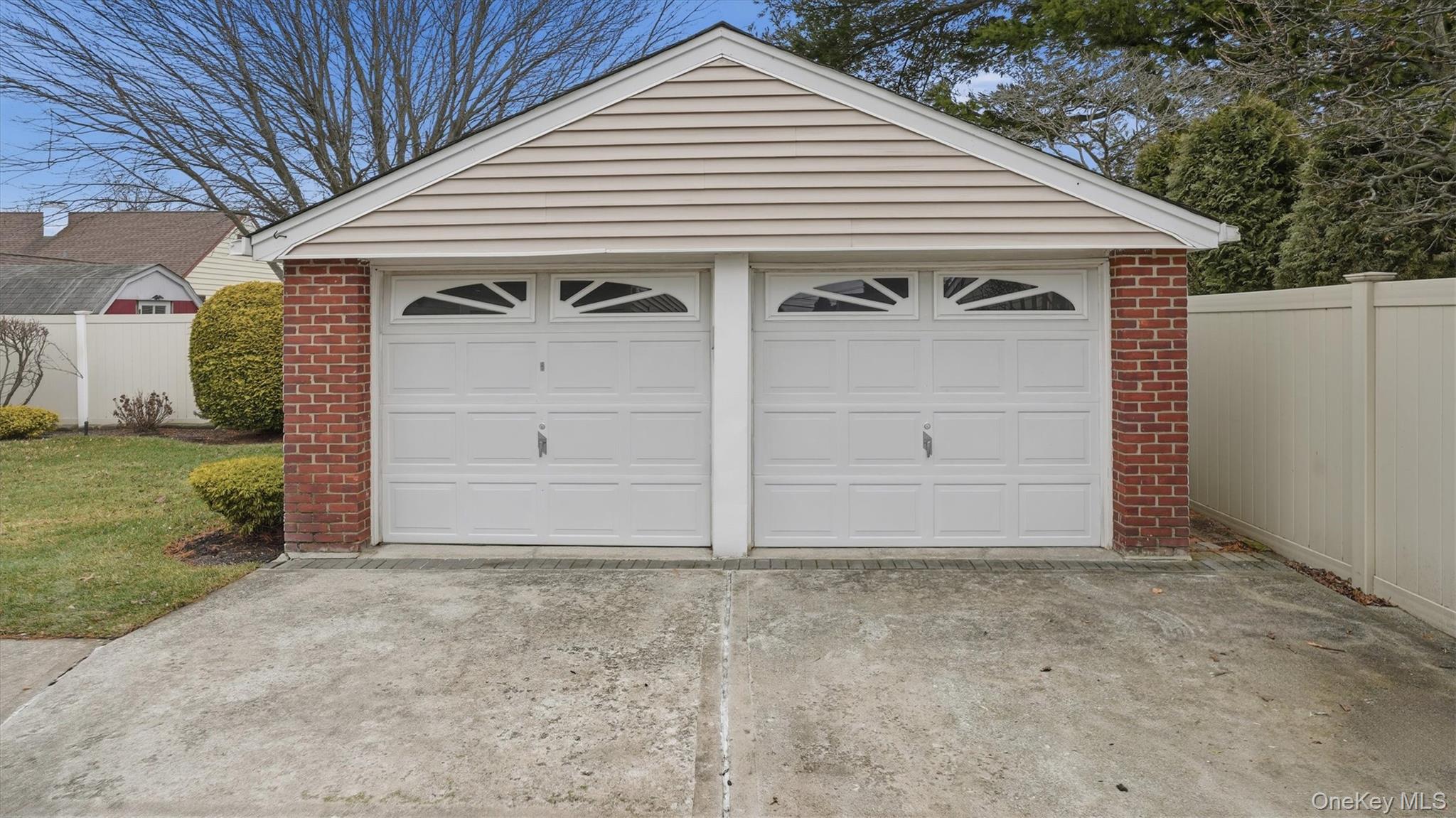47 Vincent Road Hicksville, NY 11801 - Photo 21 of 21 a front view of a house