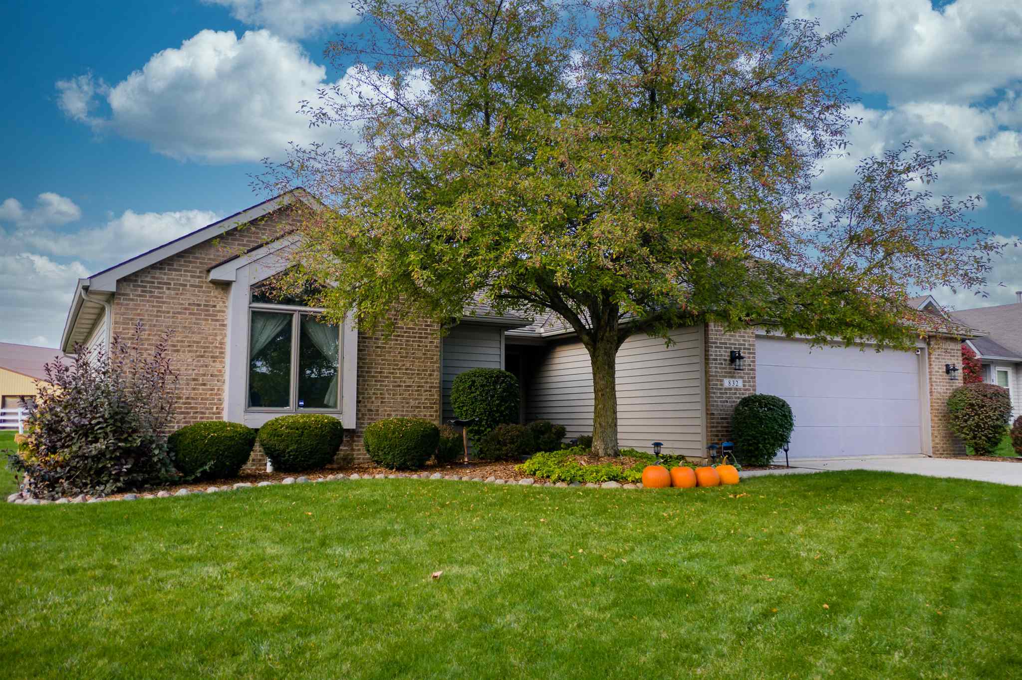 832 Autumn Ridge Lane Fort Wayne, IN 46804 - Photo 3 of 30 Gallery Image 3