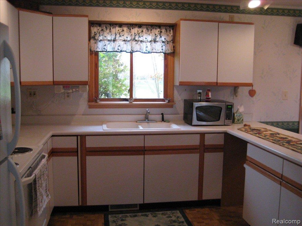 13995 Belle River Road Allenton, MI 48002 - Photo 10 of 25 10