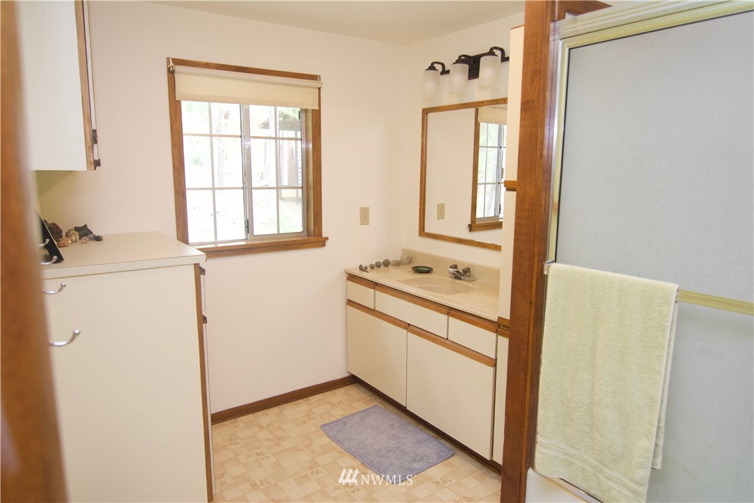 9 Heaton Road Winthrop, WA 98862 - Photo 16 of 23 Gallery Image 16