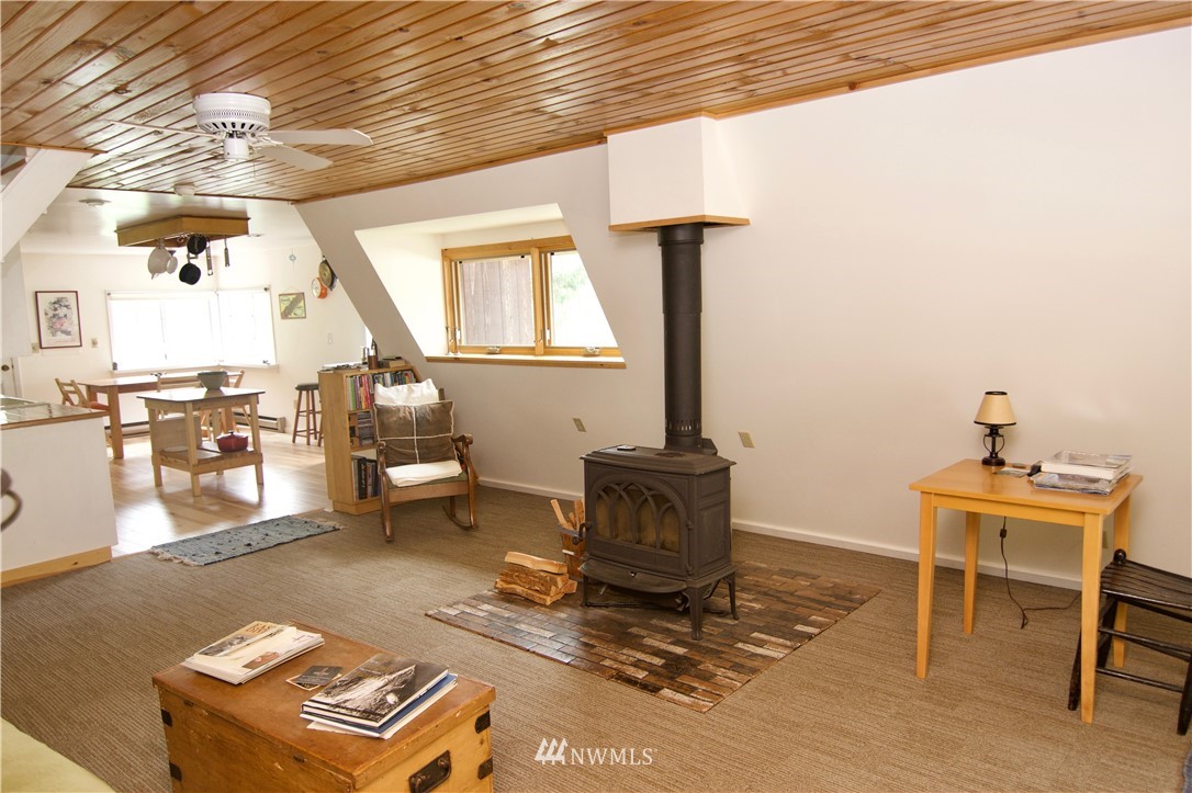 9 Heaton Road Winthrop, WA 98862 - Photo 4 of 23 Gallery Image 4