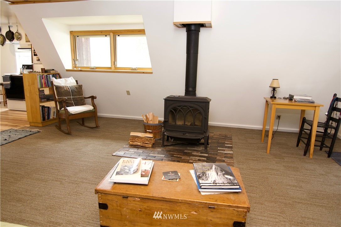 9 Heaton Road Winthrop, WA 98862 - Photo 6 of 23 Gallery Image 6
