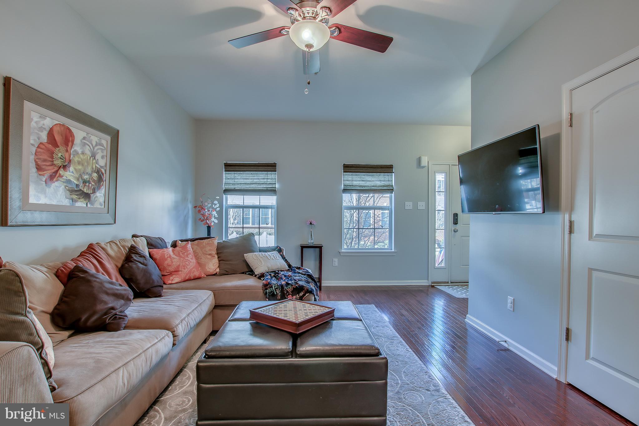 3752 William Daves Road, Unit 2 Doylestown, PA 18902 - Photo 5 of 22 Living Room