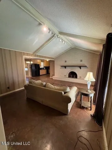 $172,000 | 1713 Sherwood Circle, Yazoo City, MS 39194