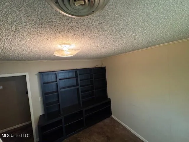 $172,000 | 1713 Sherwood Circle, Yazoo City, MS 39194