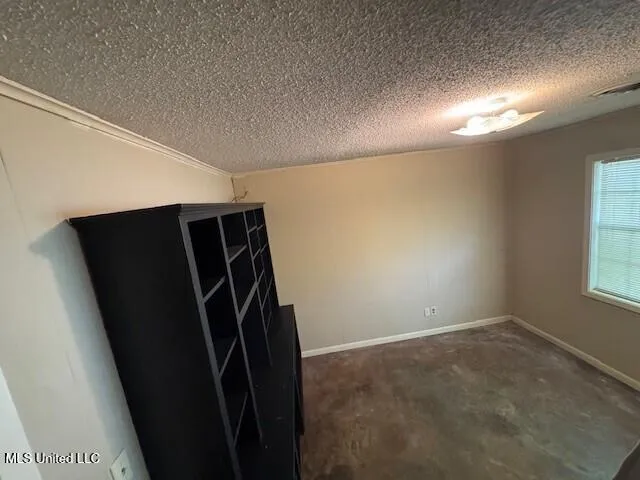 $172,000 | 1713 Sherwood Circle, Yazoo City, MS 39194