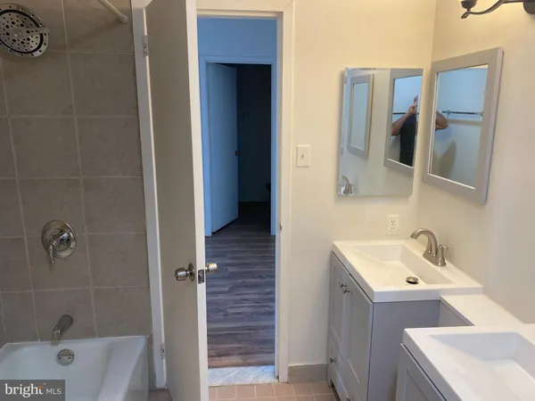 $2,050 | 3705 South George Mason Drive, Falls Church, VA 22041