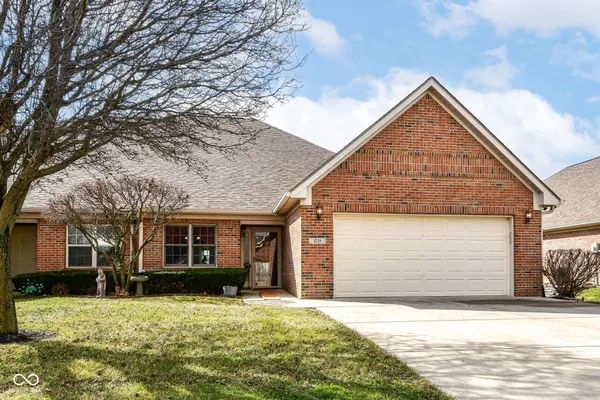 $380,000 | 4739 West Harrisburg Court, New Palestine, IN 46163