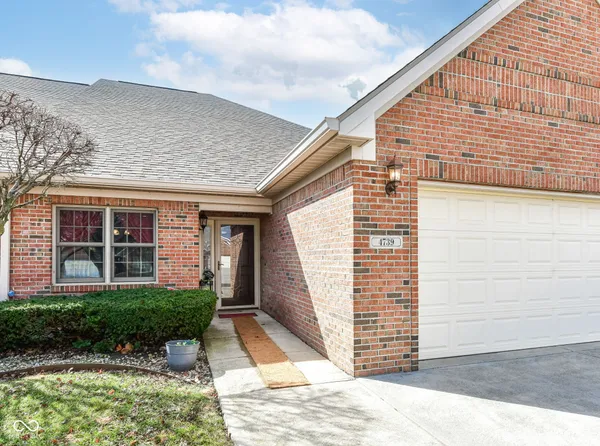 $380,000 | 4739 West Harrisburg Court, New Palestine, IN 46163