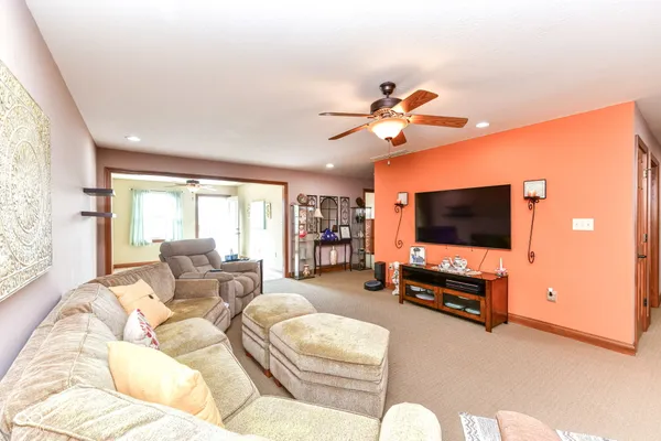 $380,000 | 4739 West Harrisburg Court, New Palestine, IN 46163