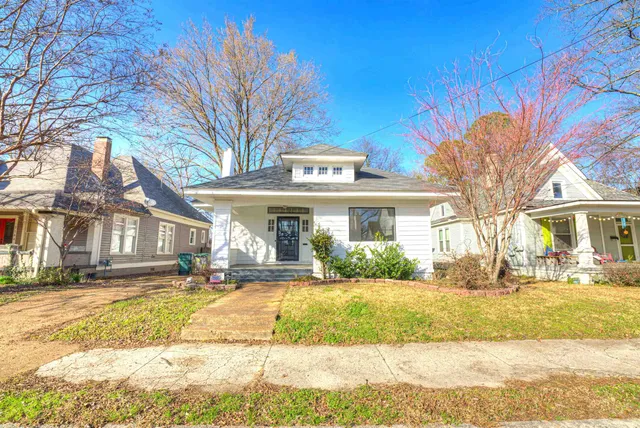 $1,995 | 2188 Cowden Avenue, Memphis, TN 38104