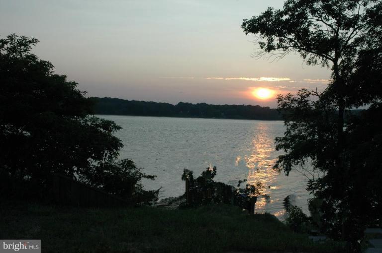 12101 Riverview Road Fort Washington, MD 20744 - Photo 13 of 13 View of the Potomac River