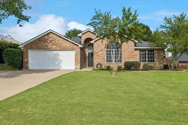 $325,000 | 1701 Fern Drive, Mansfield, TX 76063