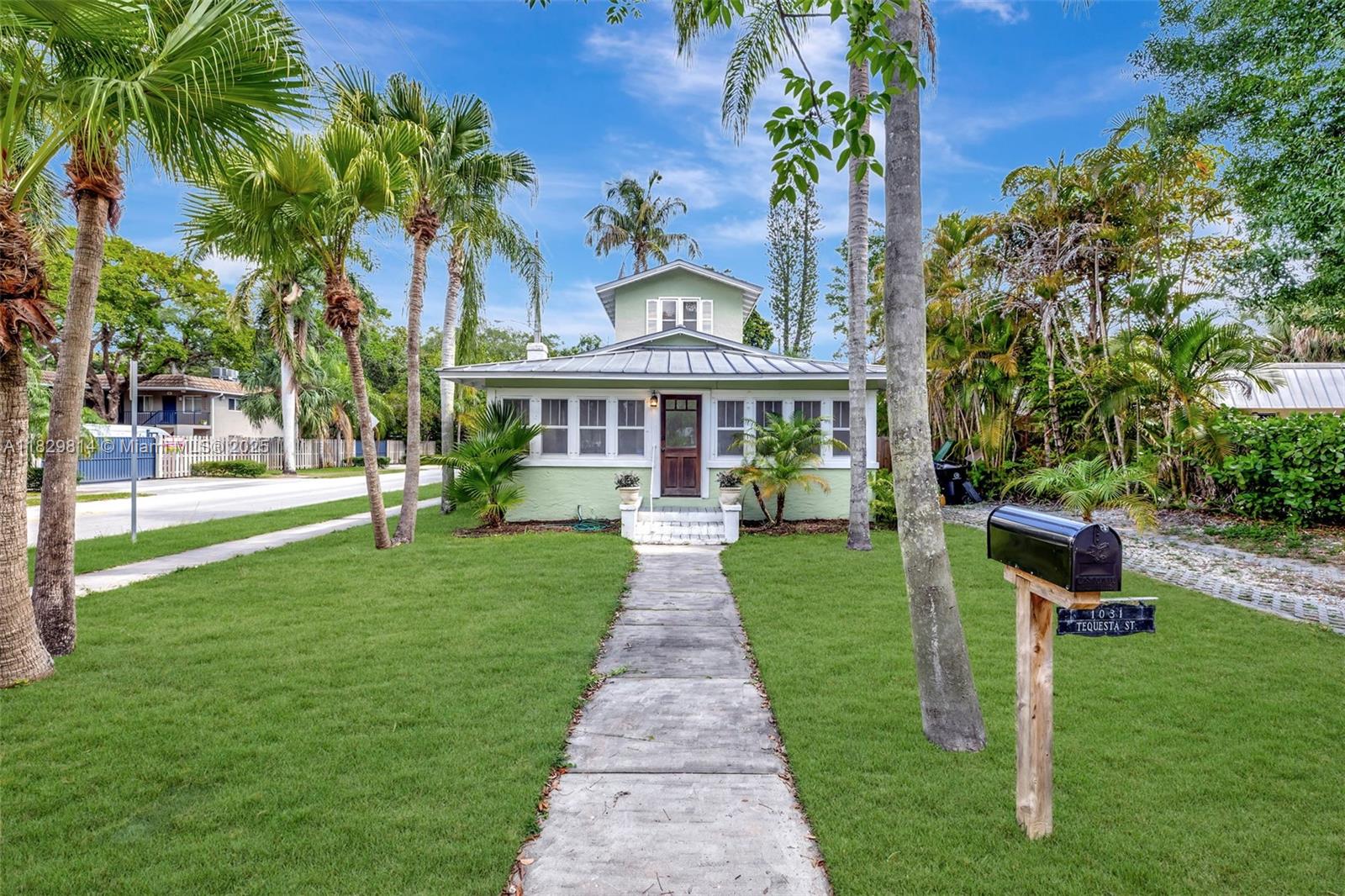 1031 Southwest 4th St