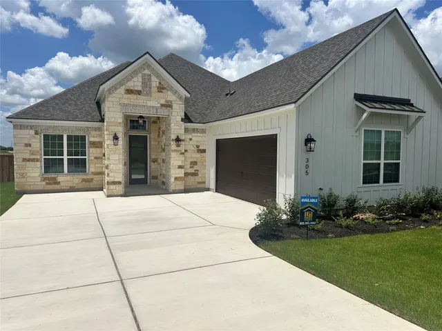 $529,900 | 305 East Luna Blue Lane, Jarrell, TX 76537