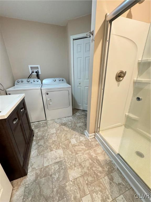 3809 Fireline Road Palmerton, PA 18071 - Photo 13 of 37 Full bath w/washer and dryer lower level