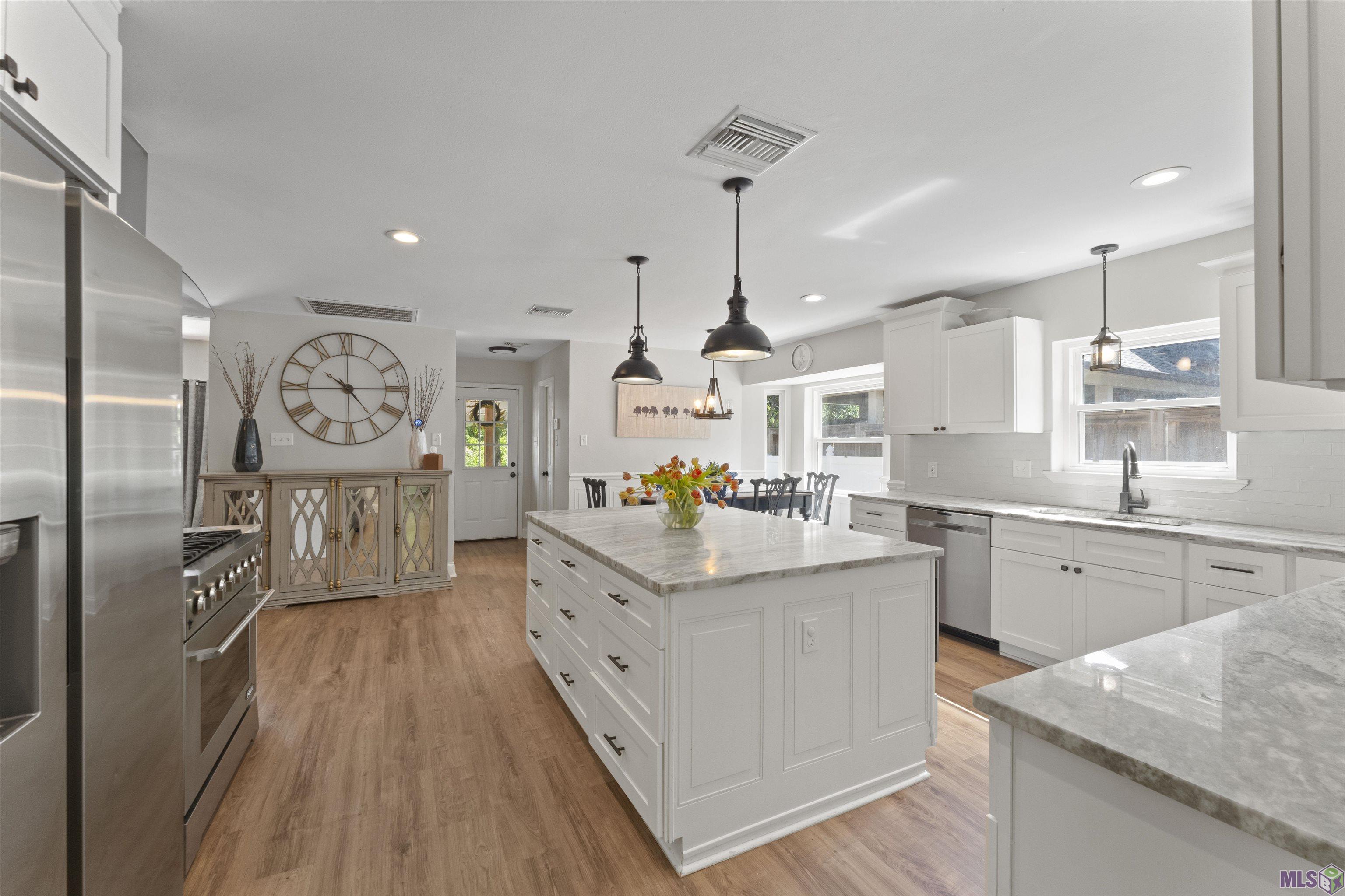 3221 Woodland Ridge Boulevard Baton Rouge, LA 70816 - Photo 7 of 44 Gallery Image 7