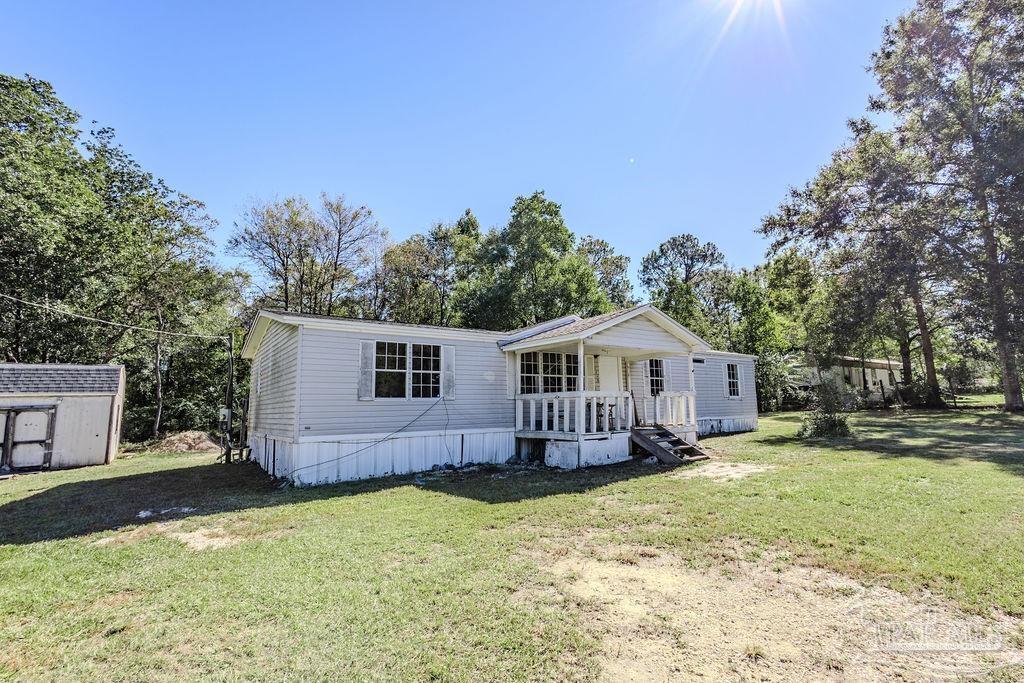 226 Madrid Road Cantonment, FL 32533 - Photo 14 of 29