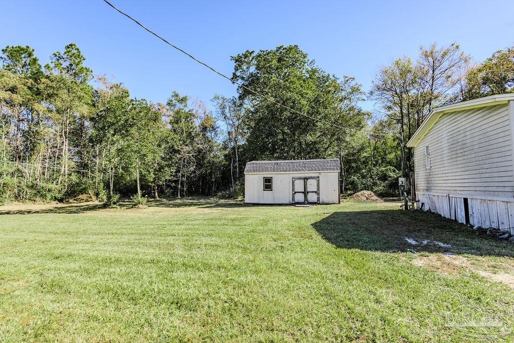 226 Madrid Road Cantonment, FL 32533 - Photo 15 of 29