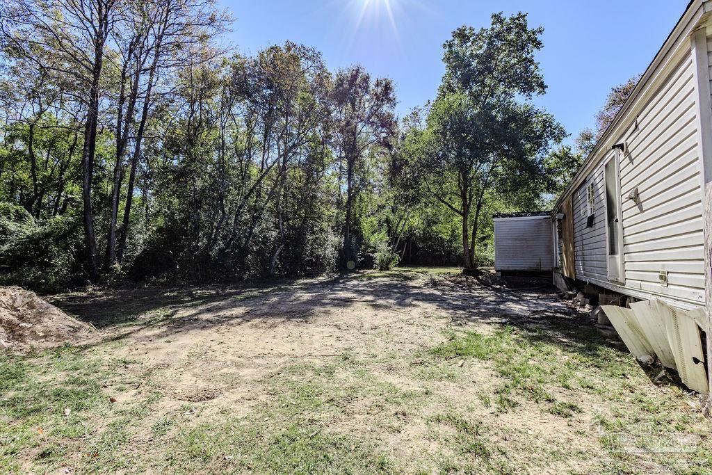 226 Madrid Road Cantonment, FL 32533 - Photo 16 of 29