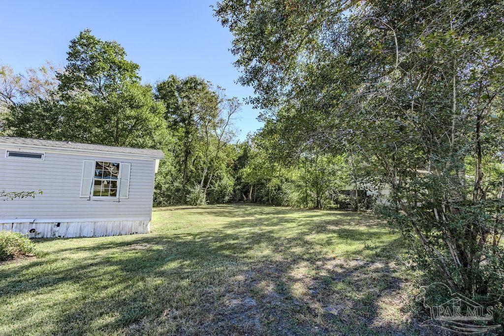 226 Madrid Road Cantonment, FL 32533 - Photo 18 of 29