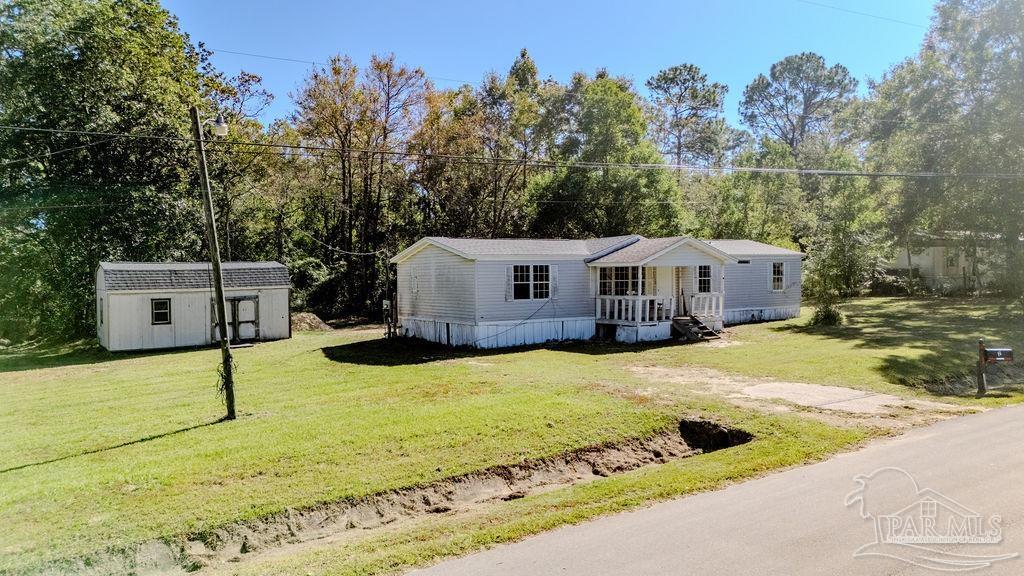 226 Madrid Road Cantonment, FL 32533 - Photo 2 of 29