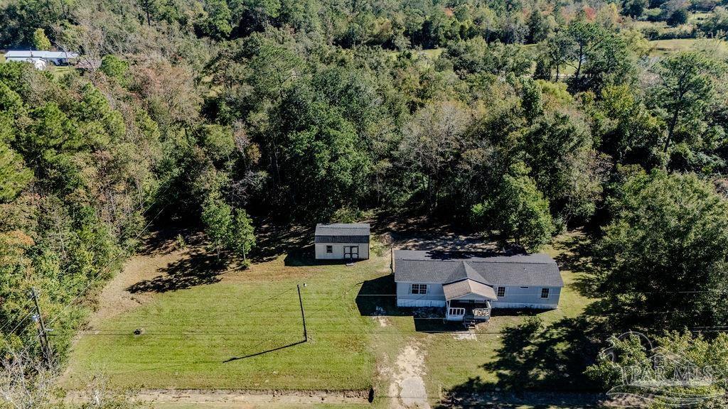 226 Madrid Road Cantonment, FL 32533 - Photo 3 of 29