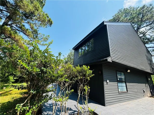 $350,000 | 121 Azalea Court East, Pineville, LA 71360