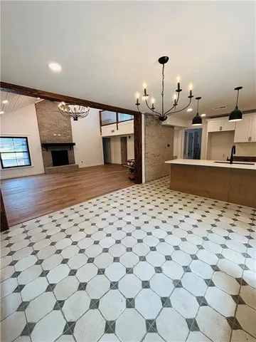 $350,000 | 121 Azalea Court East, Pineville, LA 71360