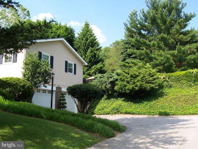 8309 Hollow Road Middletown, MD 21769 - Photo 24 of 25 Garage 1