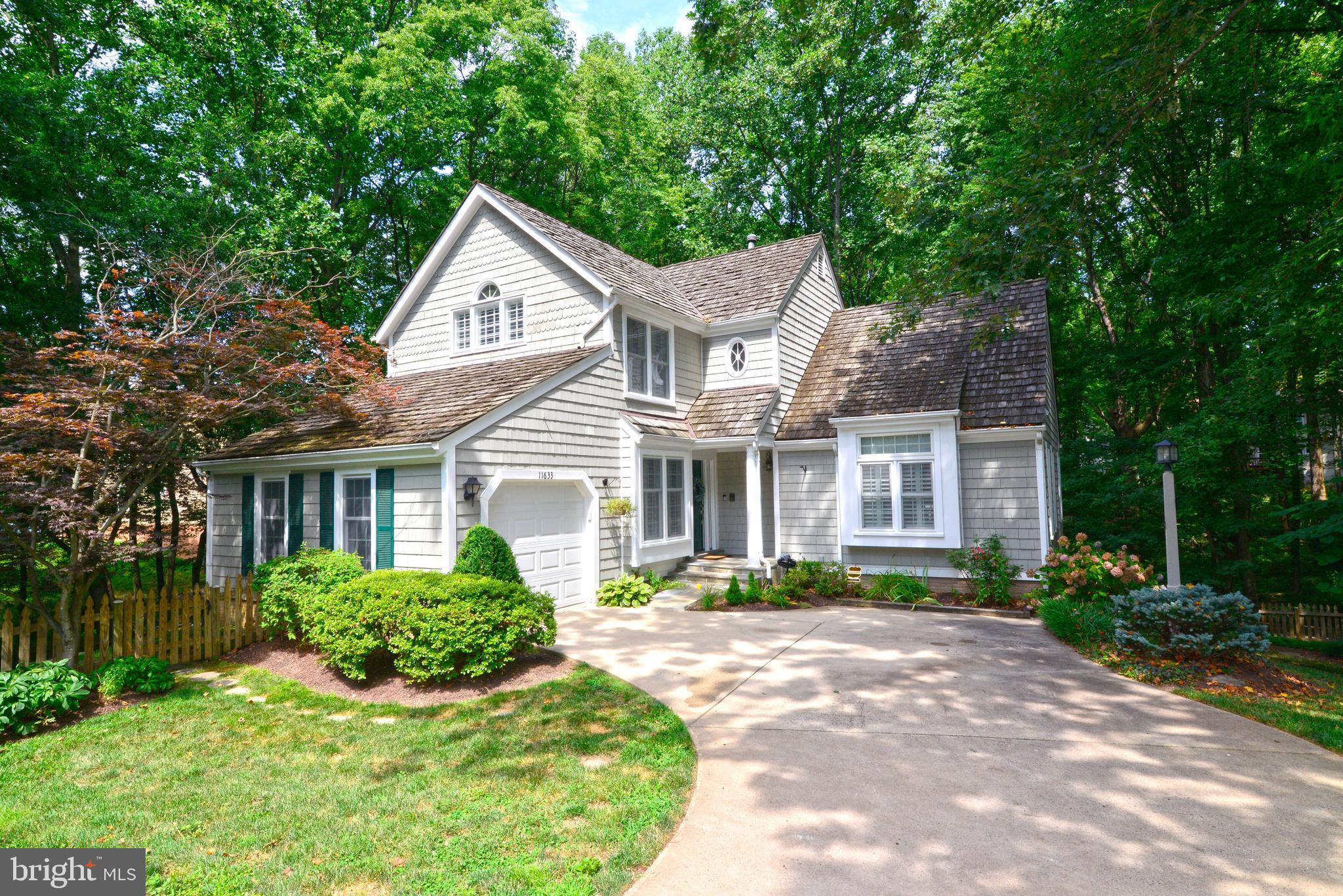 11633 Springhouse Place Reston, VA 20194 - Photo 2 of 42 Nestled at the End of Cul-de-sac, Privacy Abounds