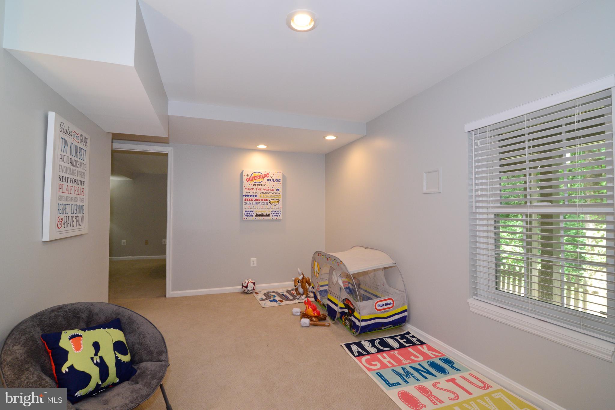 11633 Springhouse Place Reston, VA 20194 - Photo 34 of 42 Play Area.
