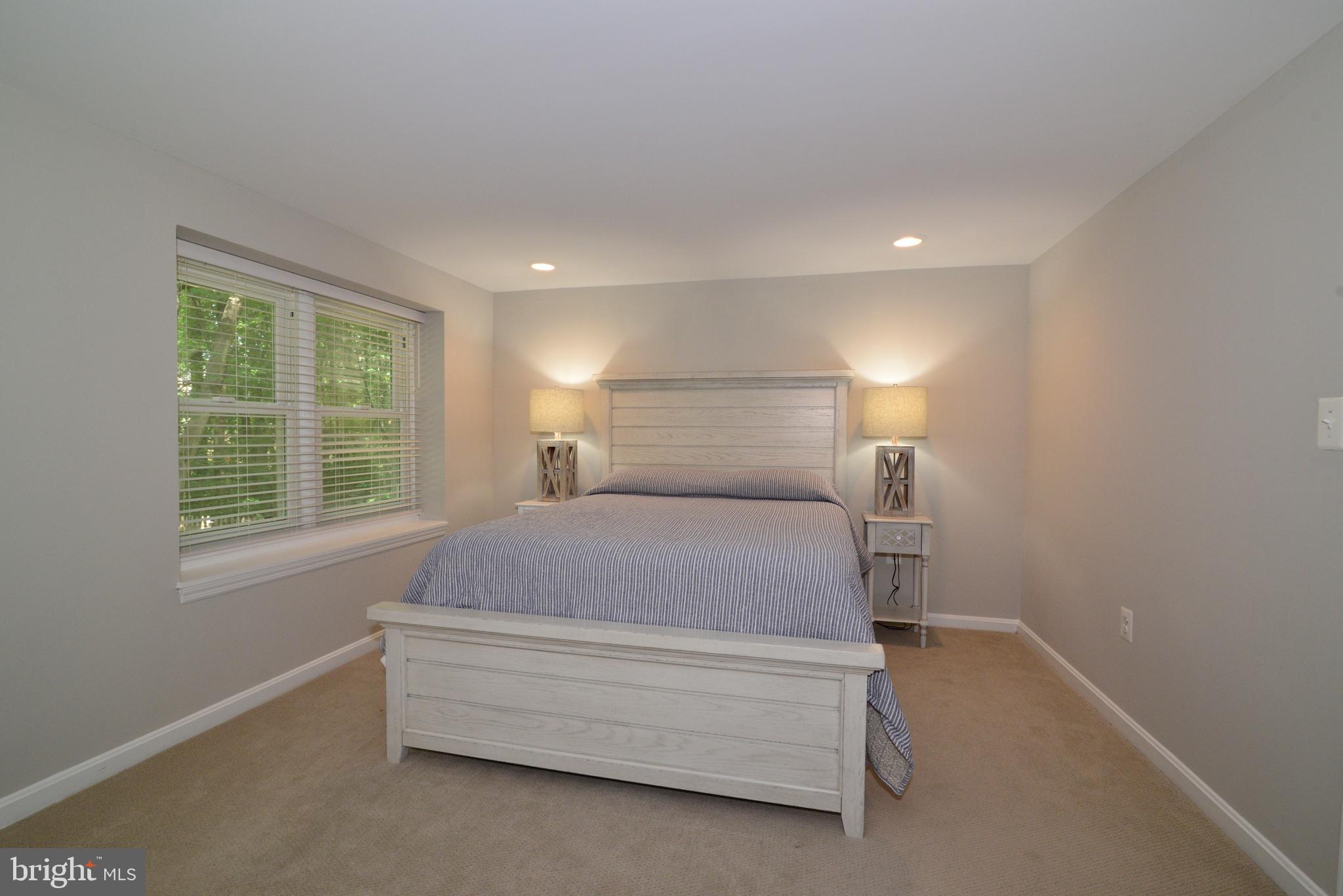 11633 Springhouse Place Reston, VA 20194 - Photo 35 of 42 Generous Sized Bedroom #4. Perfect AuPair Space.