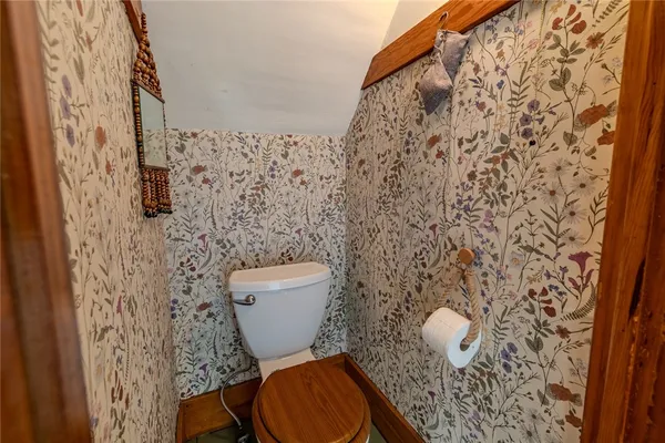 $169,900 | 54 Chapel Street, Seneca Falls, NY 13148