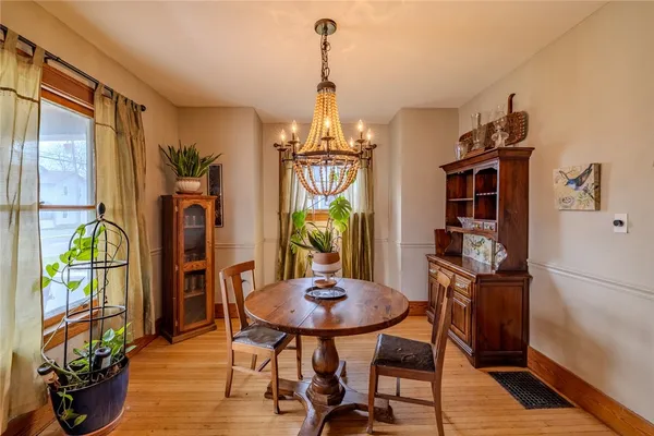 $169,900 | 54 Chapel Street, Seneca Falls, NY 13148