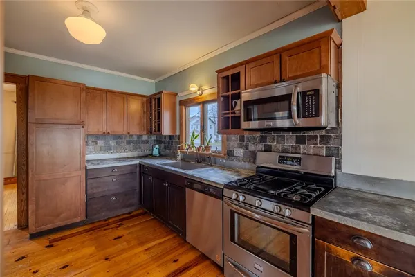 $169,900 | 54 Chapel Street, Seneca Falls, NY 13148