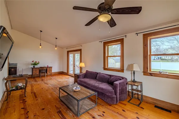 $169,900 | 54 Chapel Street, Seneca Falls, NY 13148