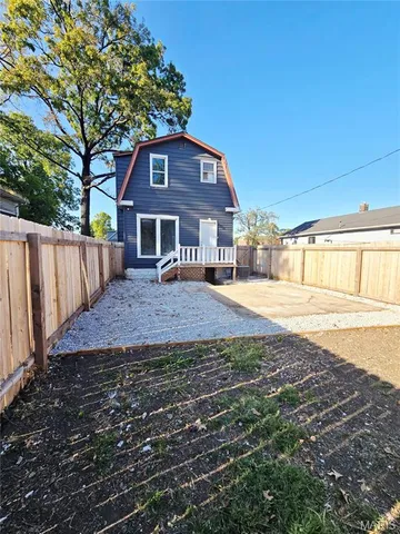 $75,000 | 2324 Edwards Street, Granite City, IL 62040