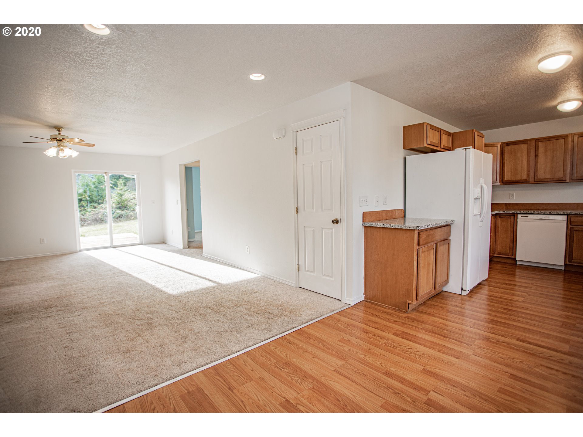 12 Kay Road Carson, WA 98610 - Photo 2 of 23 Gallery Image 2