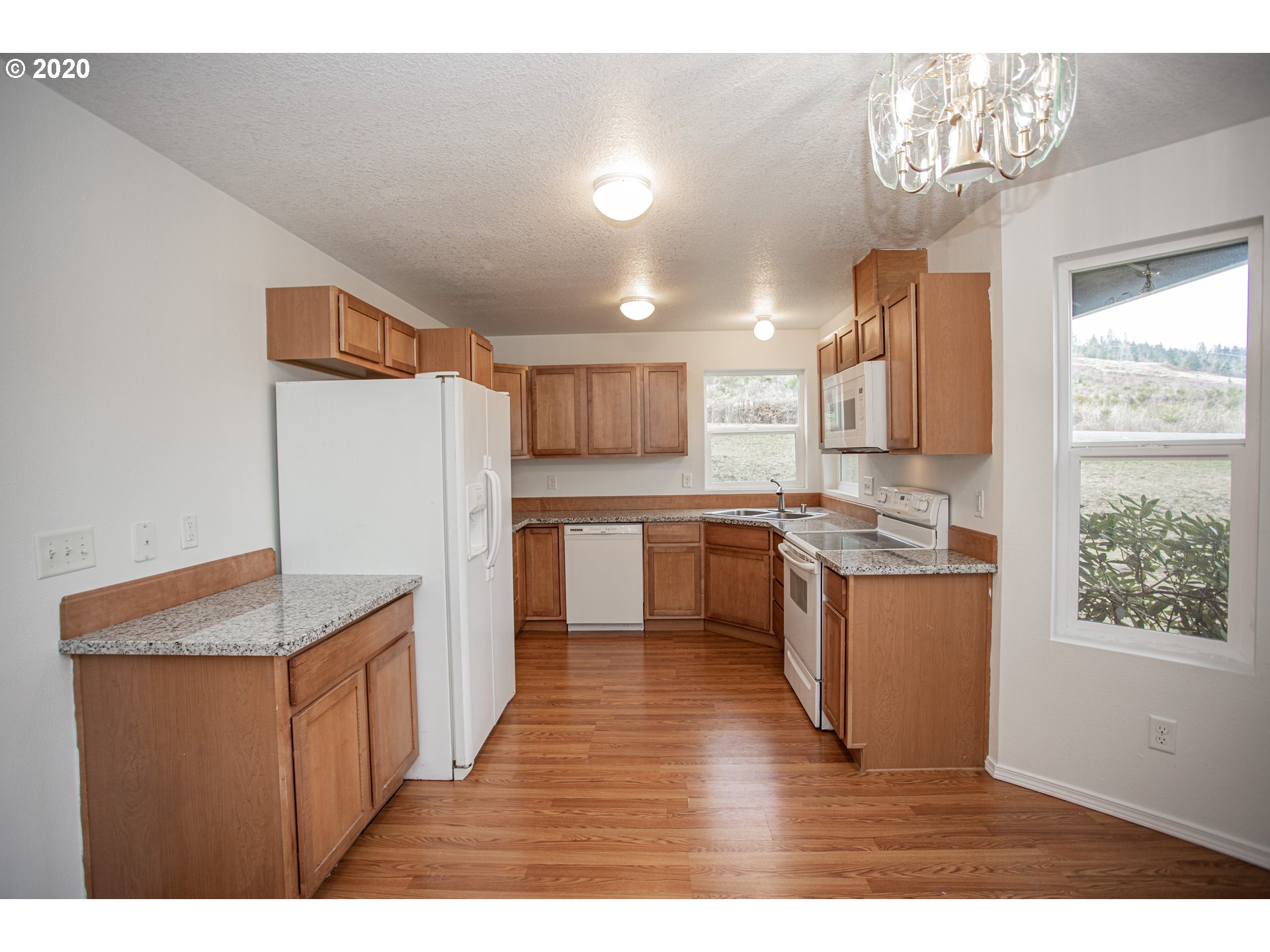 12 Kay Road Carson, WA 98610 - Photo 6 of 23 Gallery Image 6
