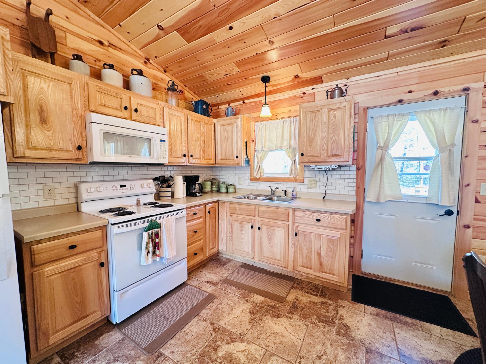 10667 Swamp Lake Road Tomahawk, WI 54487 - Photo 18 of 38 Gallery Image 18