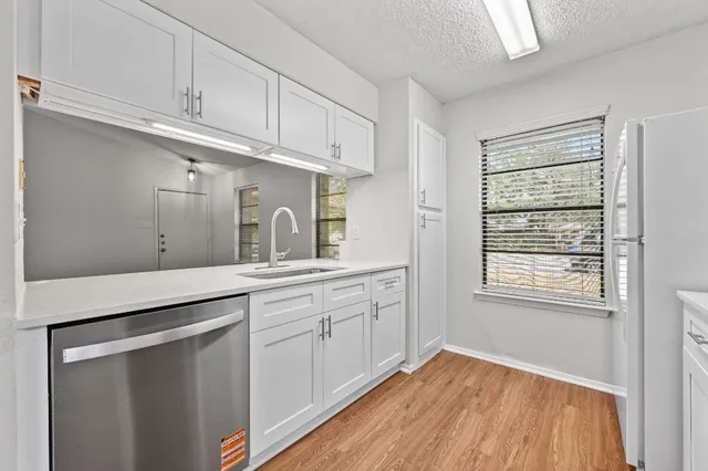 $1,800 | 2409 Berkett Drive, Unit A, Austin, TX 78745