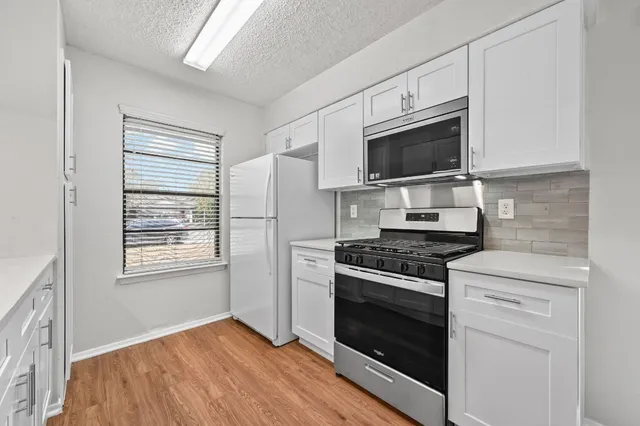 $1,800 | 2409 Berkett Drive, Unit A, Austin, TX 78745