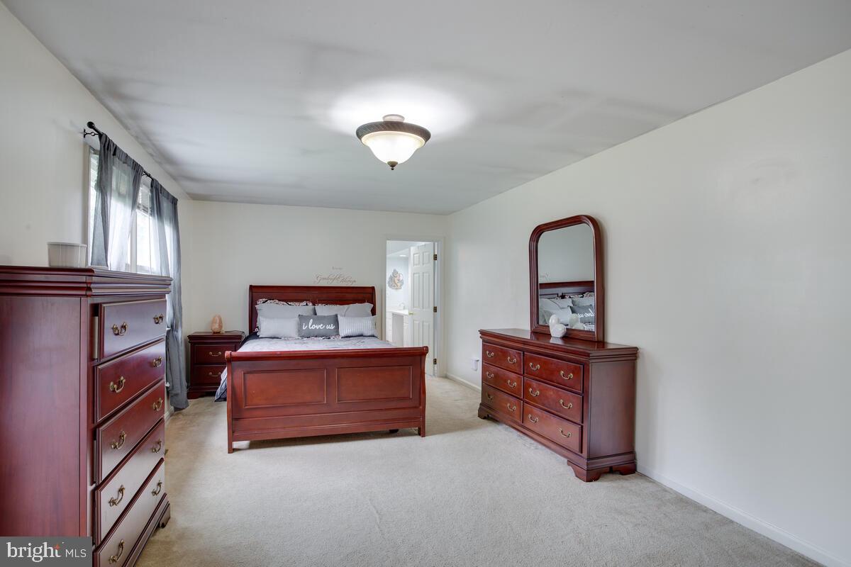 4320 Camp Kaufmann Road Huntingtown, MD 20639 - Photo 20 of 68 Huge Main level Master Bedroom
