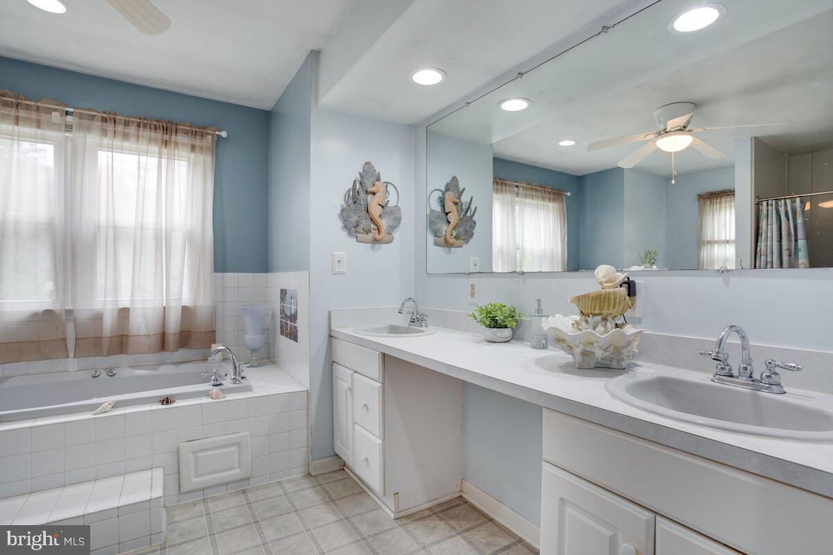 4320 Camp Kaufmann Road Huntingtown, MD 20639 - Photo 25 of 68 Ensuite Master bath with soaking tub