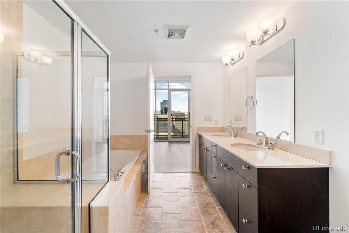 2001 Lincoln Street, Unit 2113 Denver, CO 80202 - Photo 14 of 37