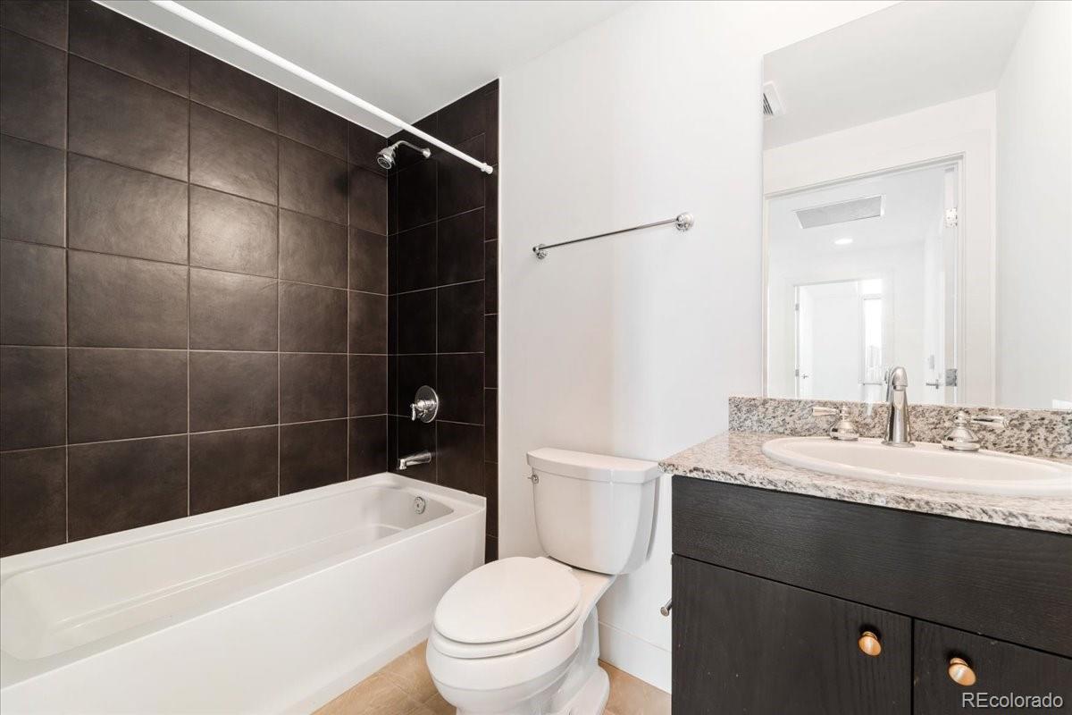 2001 Lincoln Street, Unit 2113 Denver, CO 80202 - Photo 19 of 37