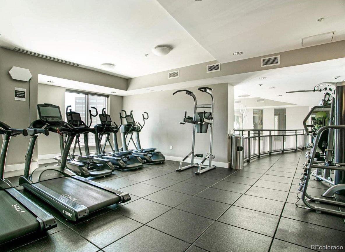 2001 Lincoln Street, Unit 2113 Denver, CO 80202 - Photo 25 of 37