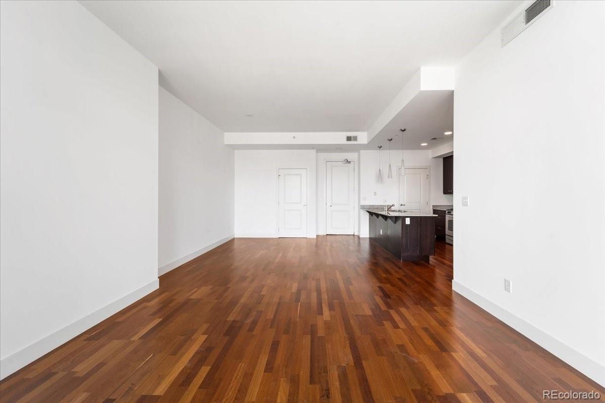 2001 Lincoln Street, Unit 2113 Denver, CO 80202 - Photo 6 of 37